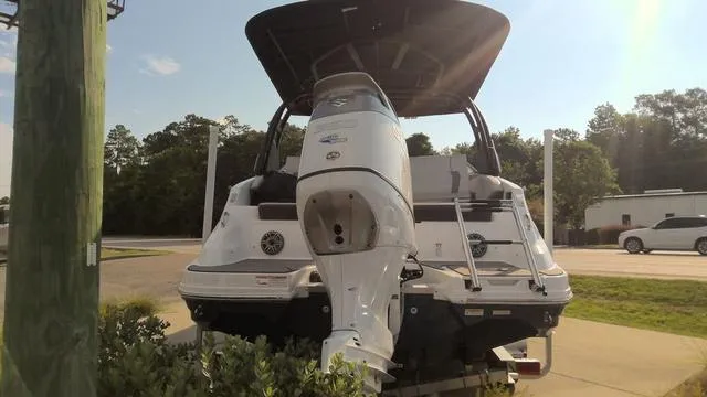 Slide: The Image of Hurricane SunDeck 2600 OB 2024 - 3