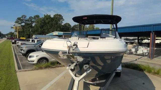 Slide: The Image of Hurricane SunDeck 2600 OB 2024 - 4