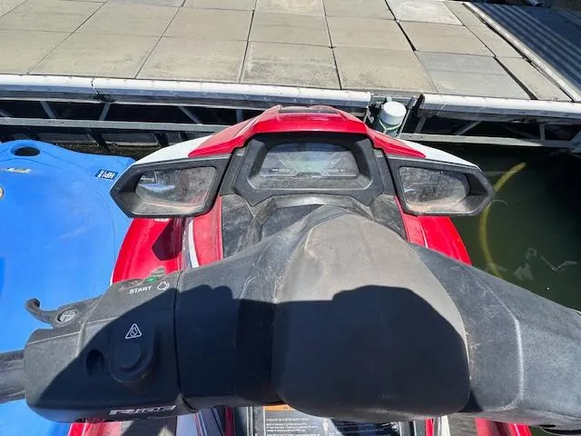 Slide: The Image of 2017 Yamaha WaveRunner VX Cruiser HO dashboard view at dock. - 10