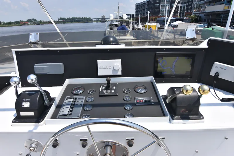 Slide: The Image of Broward 85 Raised Pilothouse 1989 - 11