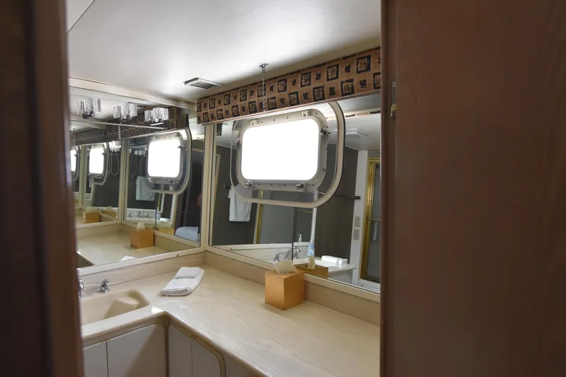 Slide: The Image of Broward 85 Raised Pilothouse 1989 - 30