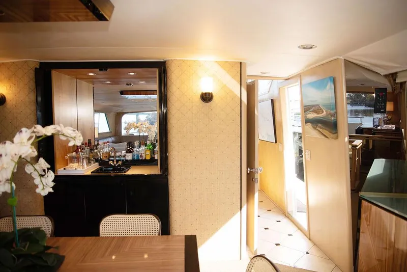 Slide: The Image of Broward 85 Raised Pilothouse 1989 - 34