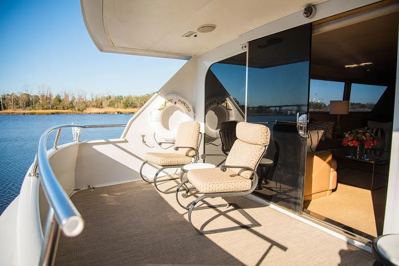 Slide: The Image of Broward 85 Raised Pilothouse 1989 - 37