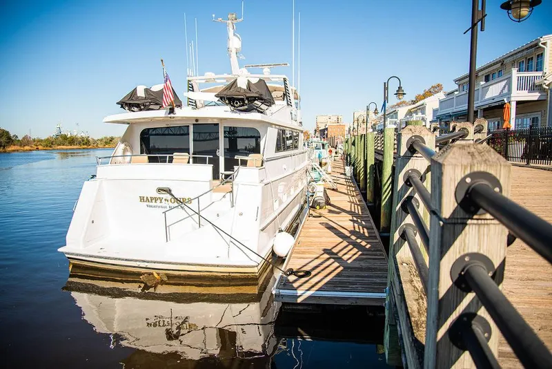 Slide: The Image of Broward 85 Raised Pilothouse 1989 - 5