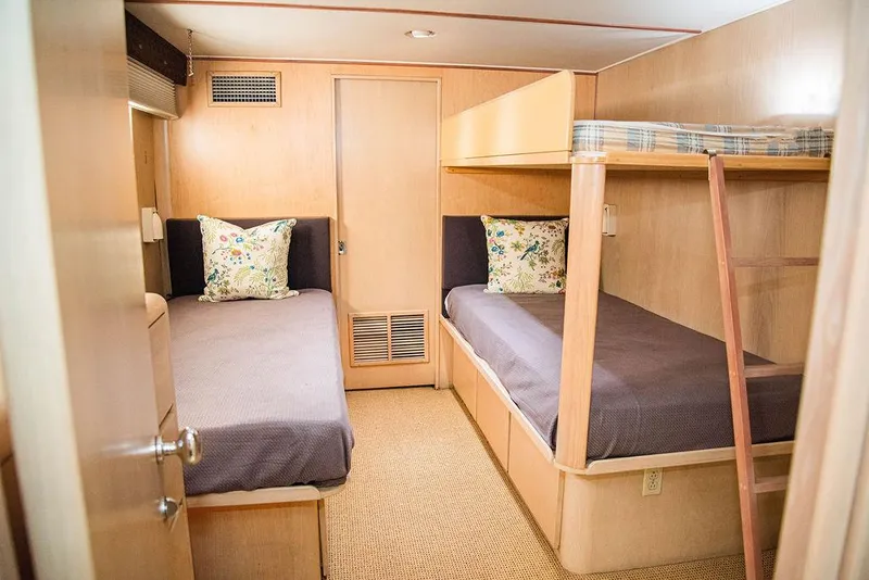 Slide: The Image of Broward 85 Raised Pilothouse 1989 - 52