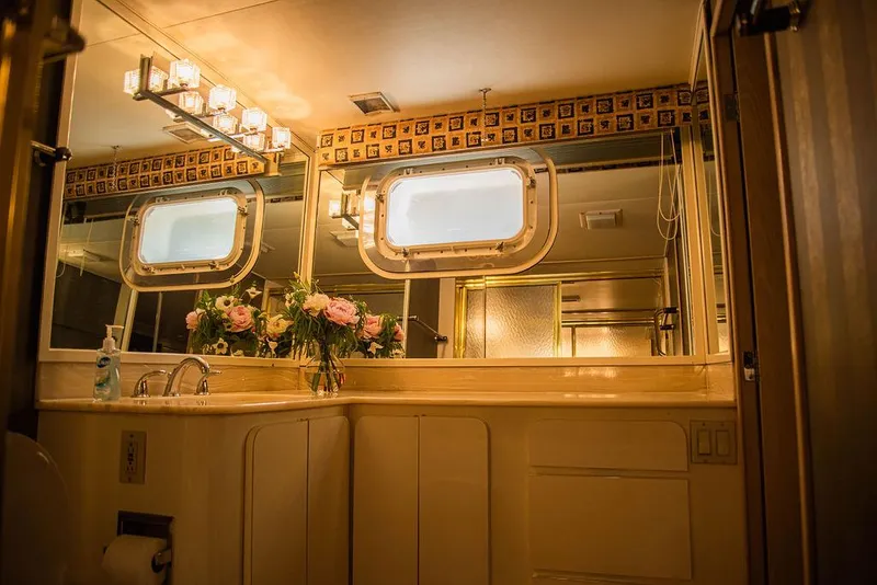 Slide: The Image of Broward 85 Raised Pilothouse 1989 - 58