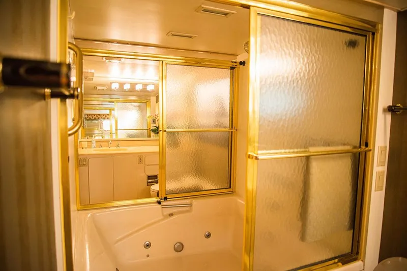 Slide: The Image of Broward 85 Raised Pilothouse 1989 - 61