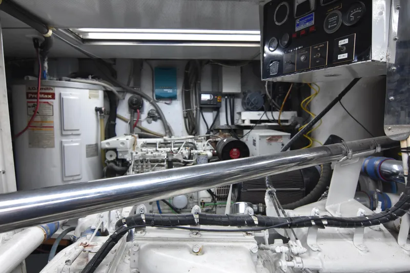 Slide: The Image of Broward 85 Raised Pilothouse 1989 - 69