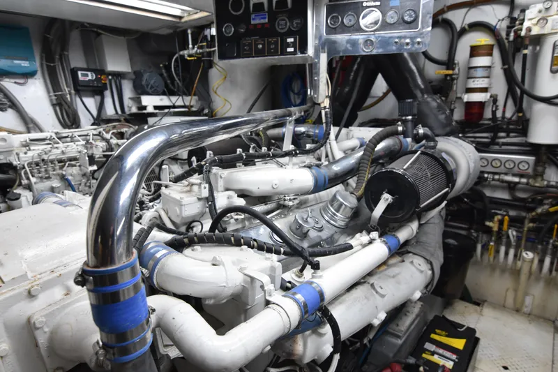 Slide: The Image of Broward 85 Raised Pilothouse 1989 - 72