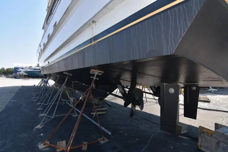 Slide: The Image of Broward 85 Raised Pilothouse 1989 - 74