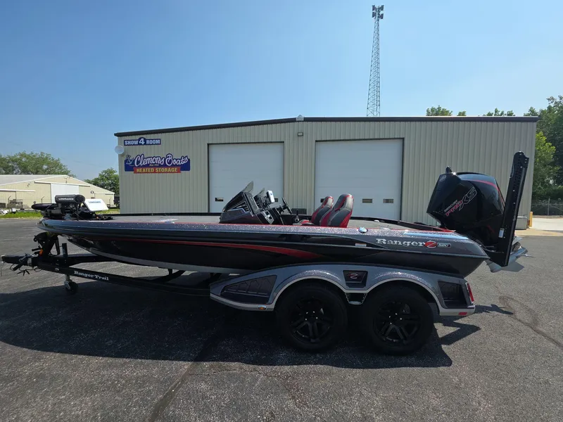 Slide: The Image of 2023 Ranger Z520R 55th Anniversary Limited Edition boat parked outside Clemons Boats showroom. - 3