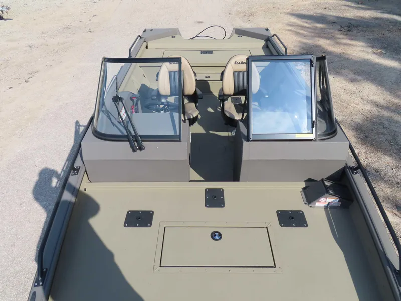 Slide: The Image of SeaArk Protg 200 2026 - 25