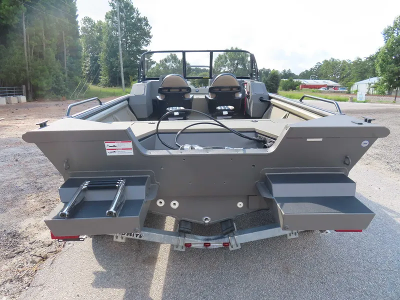 Slide: The Image of SeaArk Protg 200 2026 - 4