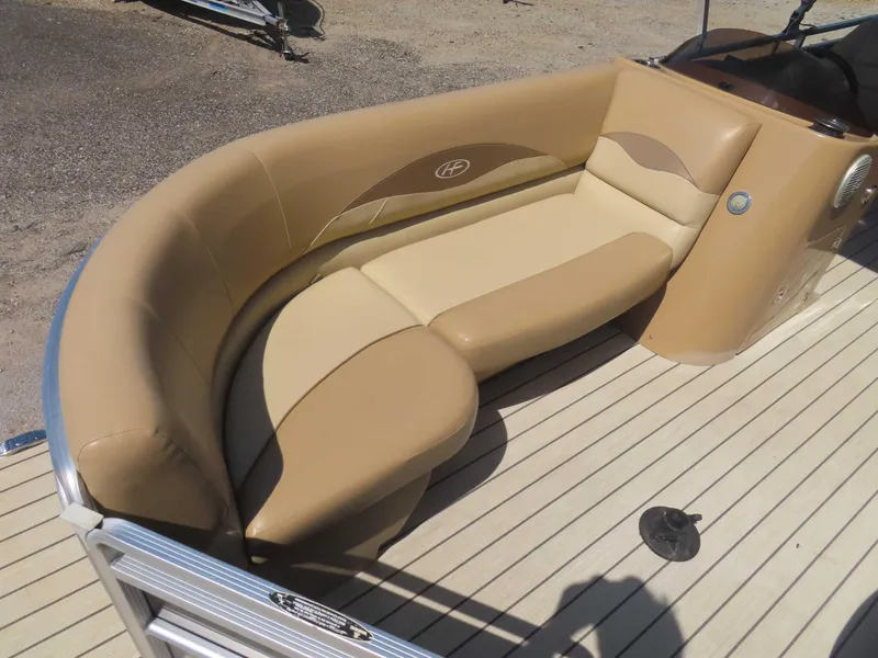 Slide: The Image of Harris Cruiser 220 2015 - 14