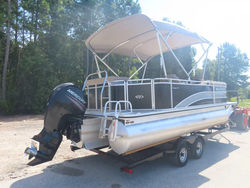 Slide: The Image of Harris Cruiser 220 2015 - 3