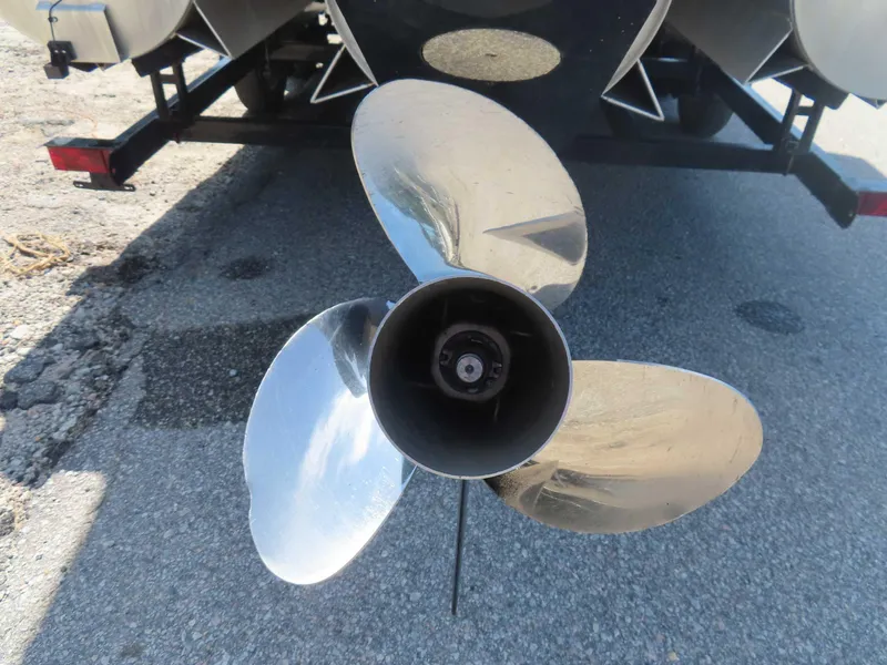 Slide: The Image of Harris Cruiser 220 2015 - 8