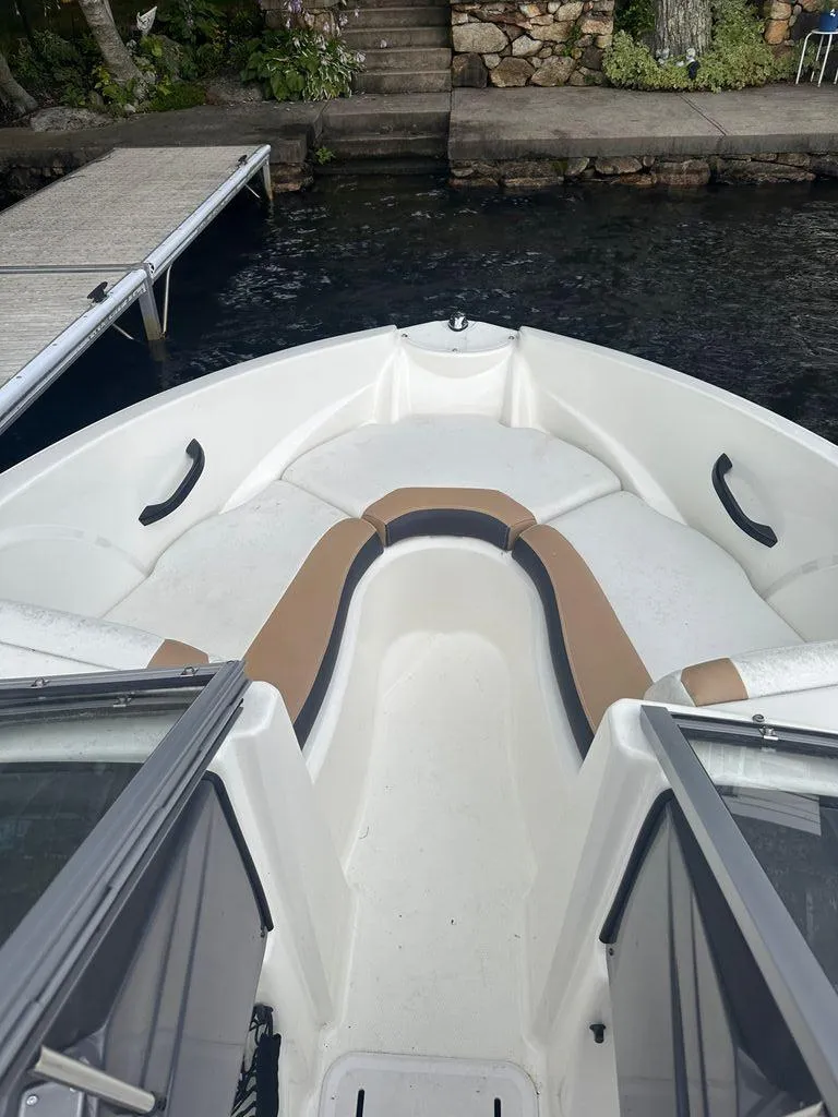 Slide: The Image of Larson LX 195 2013 - 3