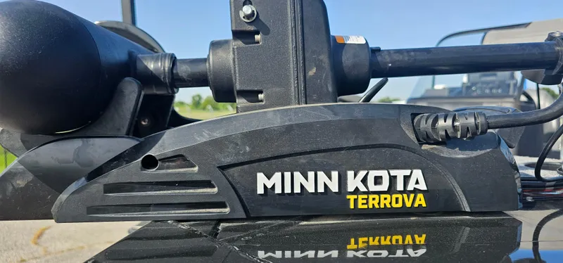 Slide: The Image of Minn Kota Terrova motor on Tracker Tagra V19, 2022 model, close-up view. - 5