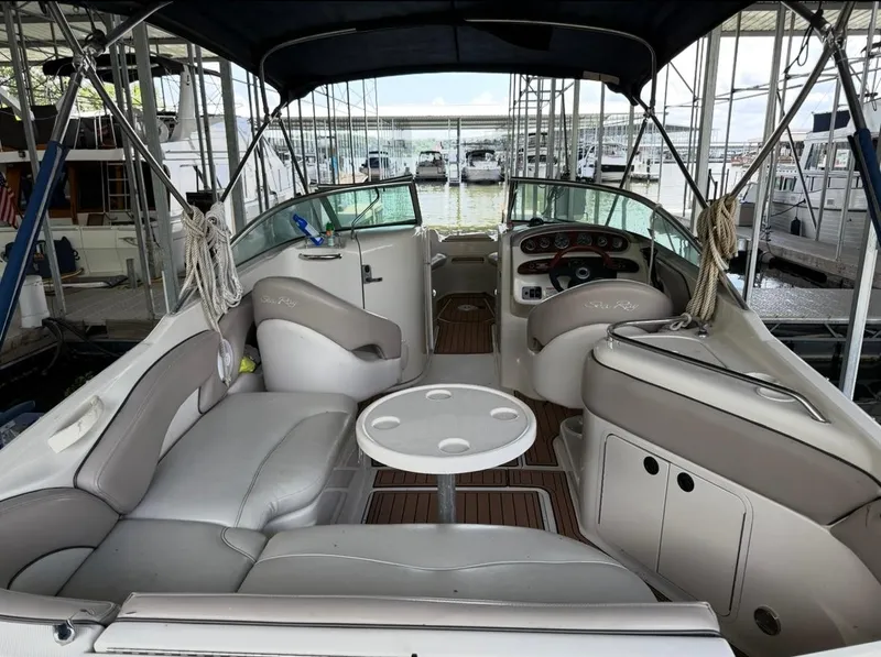 Slide: The Image of Sea Ray 240 Sundeck 2004 - 2