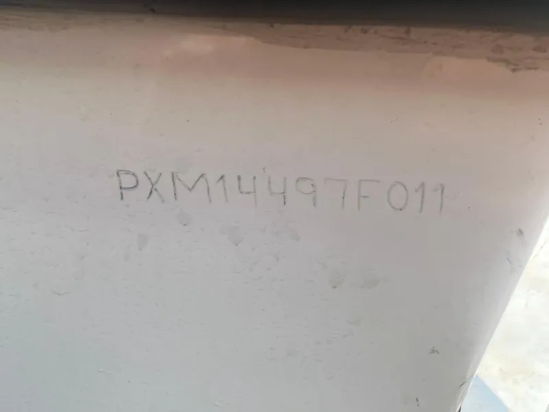 Slide: The Image of Hull identification number on 2011 Parker 21SE Center Console boat. - 32