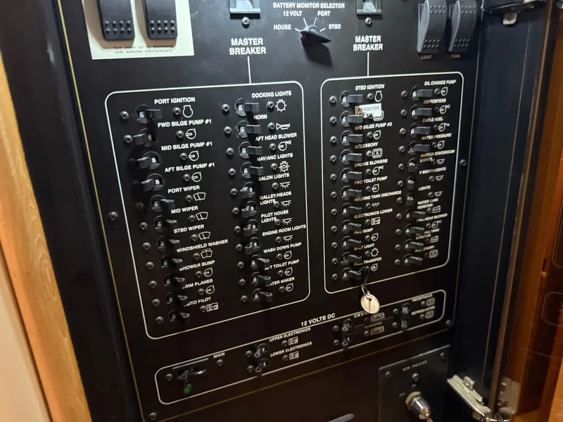 Slide: The Image of Electrical control panel on a 2001 Bayliner 5288 Pilot House Motoryacht. - 41