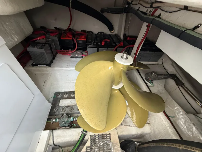 Slide: The Image of Bayliner 5288 Pilot House Motoryacht 2001 - 88