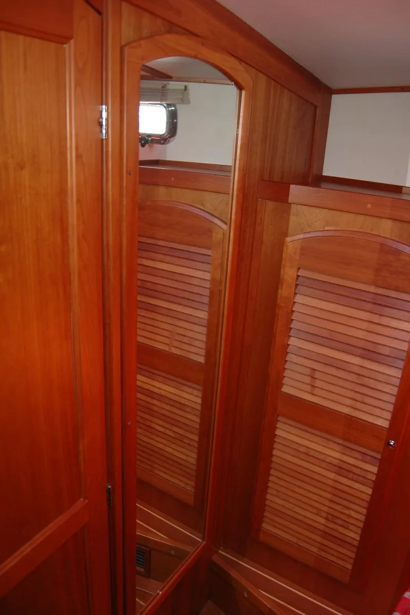 Slide: The Image of Sabre 36 Flybridge Sedan 2006 - 109