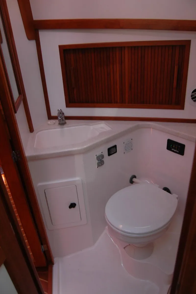 Slide: The Image of Sabre 36 Flybridge Sedan 2006 - 115