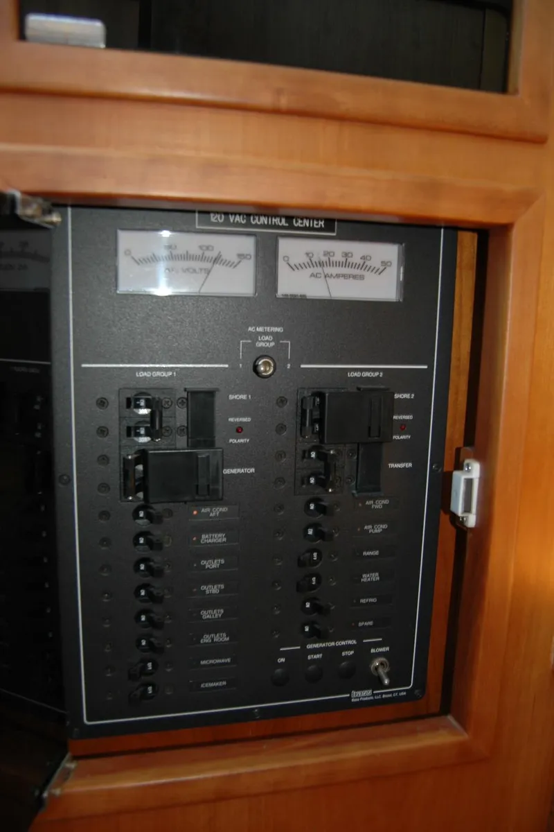 Slide: The Image of Sabre 36 Flybridge Sedan 2006 - 126