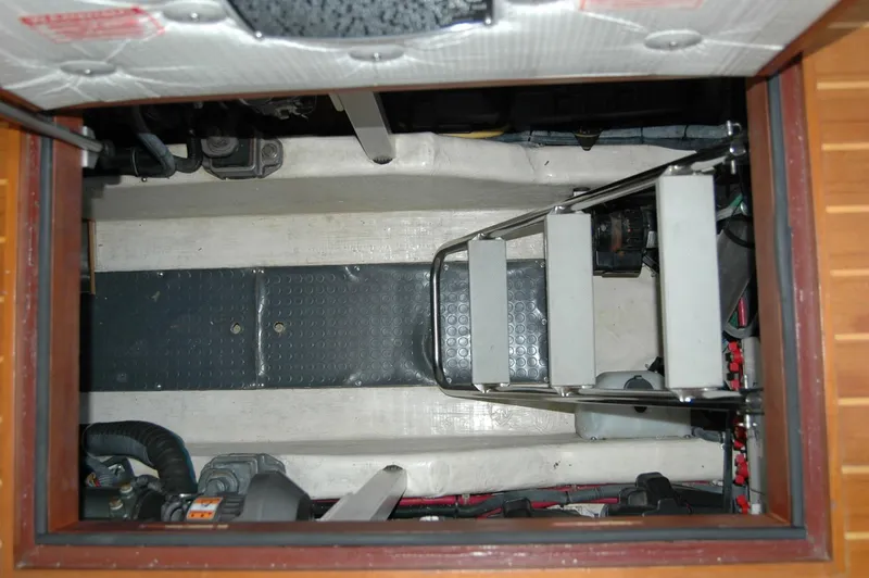 Slide: The Image of Sabre 36 Flybridge Sedan 2006 - 129