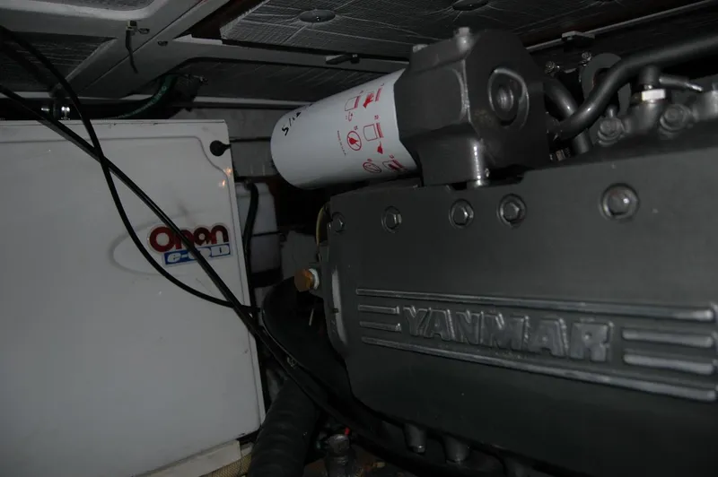 Slide: The Image of Sabre 36 Flybridge Sedan 2006 - 140