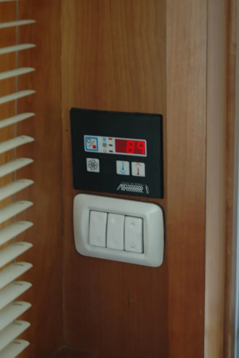 Slide: The Image of Sabre 36 Flybridge Sedan 2006 - 75