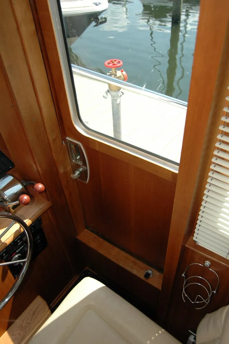 Slide: The Image of Sabre 36 Flybridge Sedan 2006 - 76