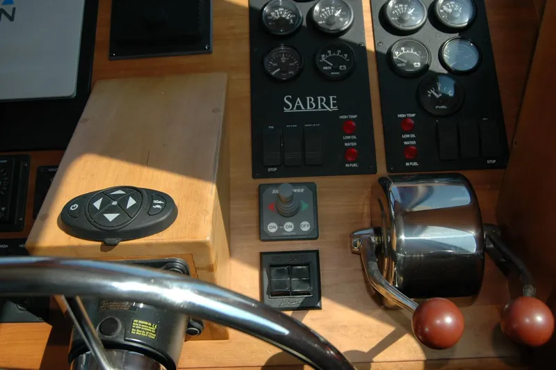 Slide: The Image of Sabre 36 Flybridge Sedan 2006 - 81