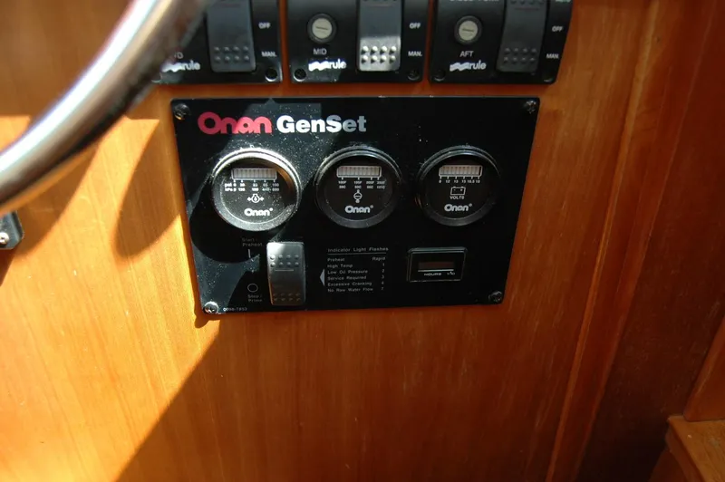 Slide: The Image of Sabre 36 Flybridge Sedan 2006 - 82