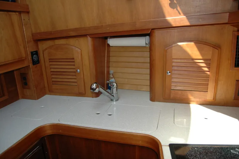 Slide: The Image of Sabre 36 Flybridge Sedan 2006 - 94