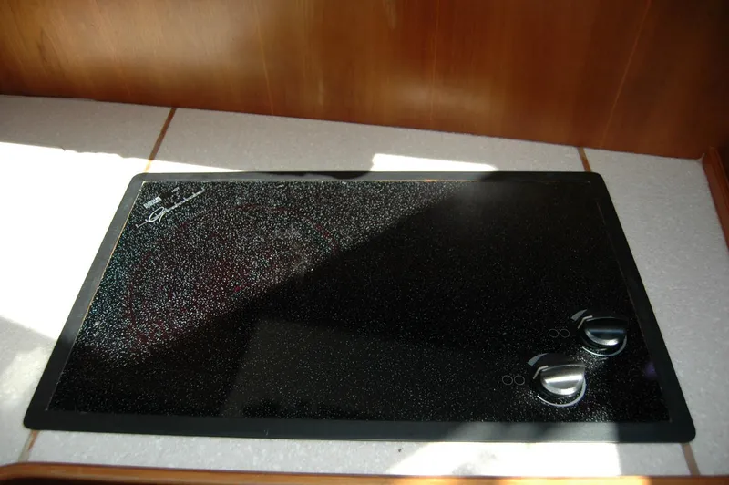 Slide: The Image of Sabre 36 Flybridge Sedan 2006 - 98