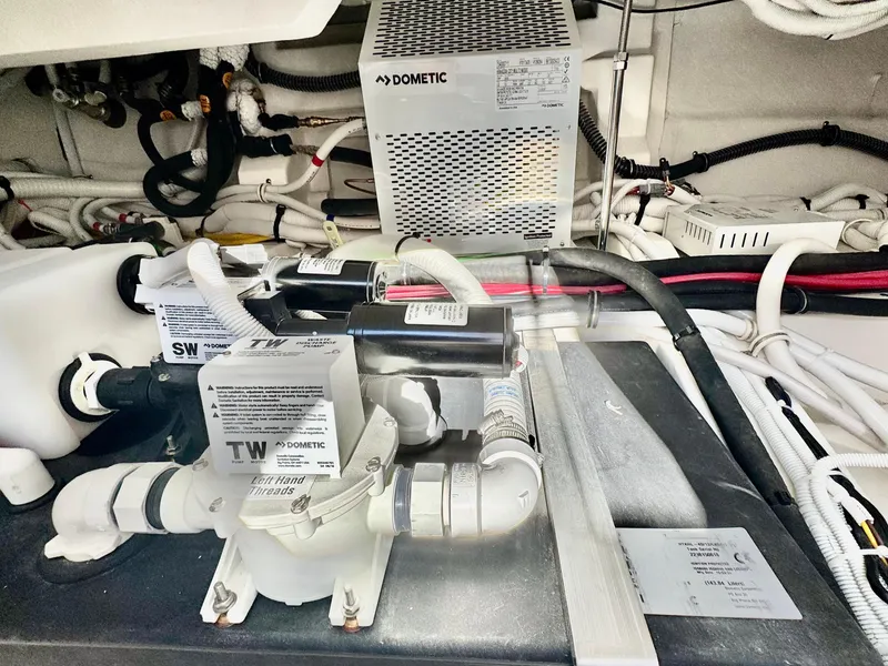 Slide: The Image of Tiara 43 LE 2025 - 52