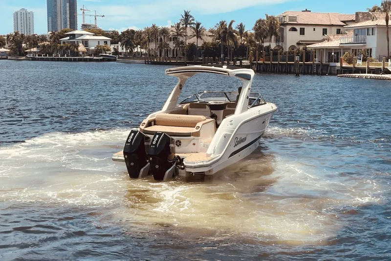 Slide: The Image of Sea Ray SLX 310 Outboard 2024 - 14
