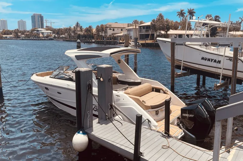 Slide: The Image of Sea Ray SLX 310 Outboard 2024 - 25