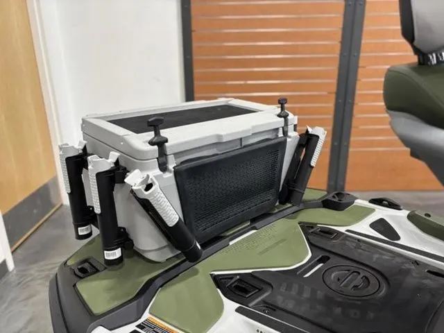 Slide: The Image of Sea-Doo FISH PRO 2025 - 10