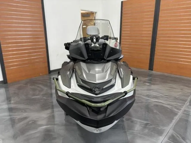 Slide: The Image of Sea-Doo FISH PRO 2025 - 3