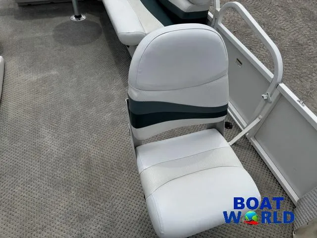 Slide: The Image of Starcraft Limited 200 4-PT Pontoon 2006 - 18