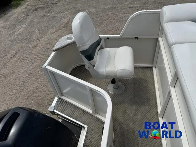 Slide: The Image of Starcraft Limited 200 4-PT Pontoon 2006 - 33