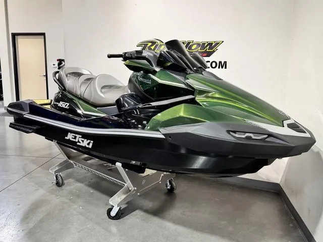 Slide: The Image of Kawasaki ULTRA 160LX 2025 - 5