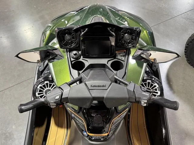 Slide: The Image of Kawasaki ULTRA 160LX 2025 - 8