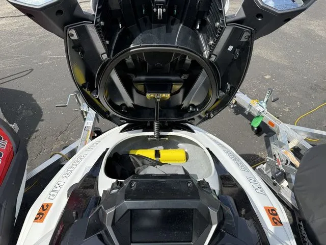 Slide: The Image of Yamaha FX HO With Audio System 2024 - 20