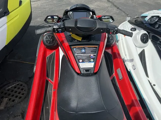 Slide: The Image of Yamaha FX Cruiser SVHO with Audio System 2023 - 9