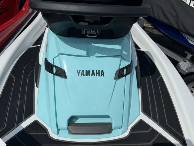 Slide: The Image of Yamaha FX HO With Audio System 2024 - 5