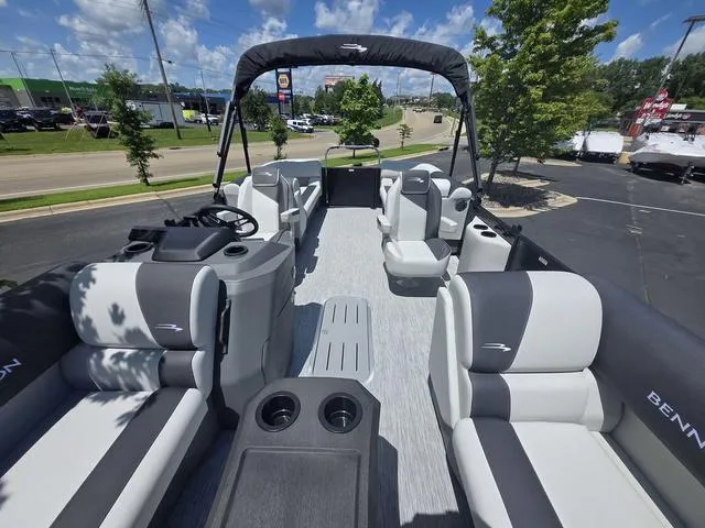 Slide: The Image of Bennington S-One Quad Bench 22 SSR Tritoon 2026 - 3